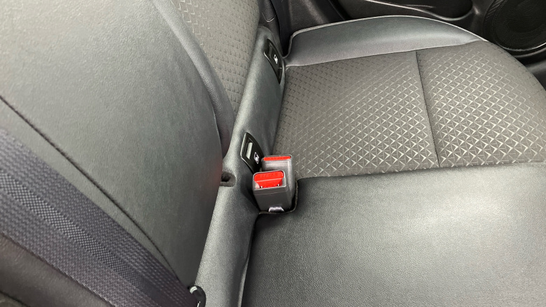 Nissan Juke 1.0 DiG-T N-Connecta 5dr Petrol Hatchback